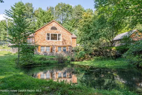 12 Campbell Rd, Napanoch, NY 12458