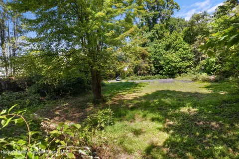 38 Klingberg Ave, Kingston, NY 12401