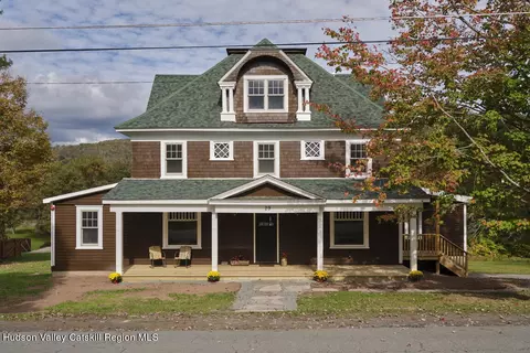 29 Dubois St, Livingston Manor, NY 12758