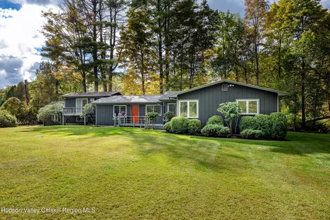 63 Rock City Rd, Woodstock, NY 12498