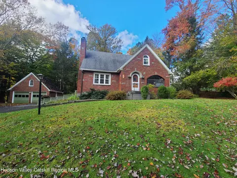 62 Arts Blvd, Livingston Manor, NY 12758