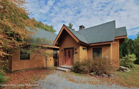 208 Kenoza Trl, Kenoza Lake, NY 12750