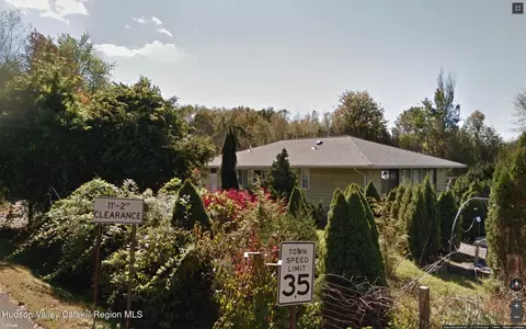 6 Allhusen Rd # -8, New Paltz, NY 12561