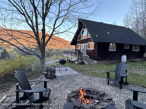 116 Deer Run Rd, Roxbury, NY 12474