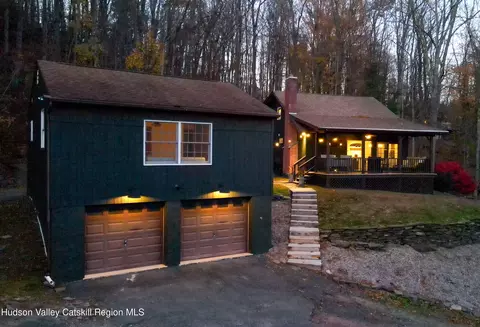 367 Hidden Waters Dr, Margaretville, NY 12455