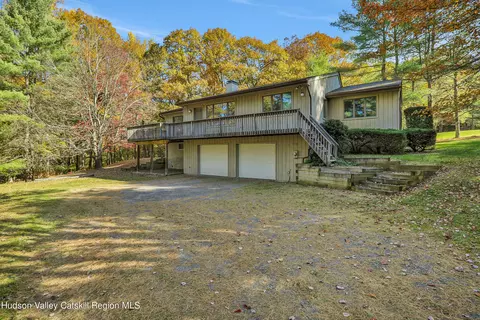 728 Bostock Mtn Rd, Boiceville, NY 12412