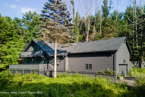 1882 Samsonville Rd, Olivebridge, NY 12461