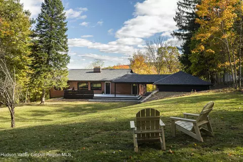 31 Tillson Ave, Highland, NY 12528