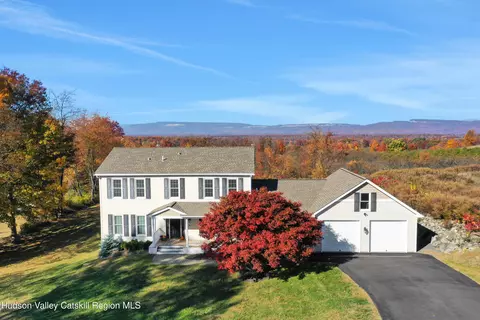 11 Palazzo Ln, Highland, NY 12528