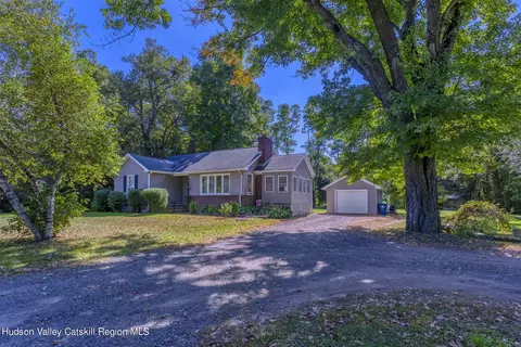 547 Glasco Tpke, Saugerties, NY 12477