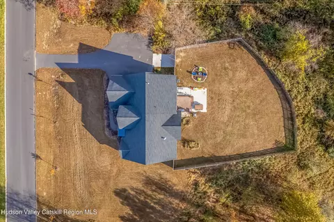 View/Area - 110 Mulford Dr, Wallkill, NY 12589 photo 3 of 3