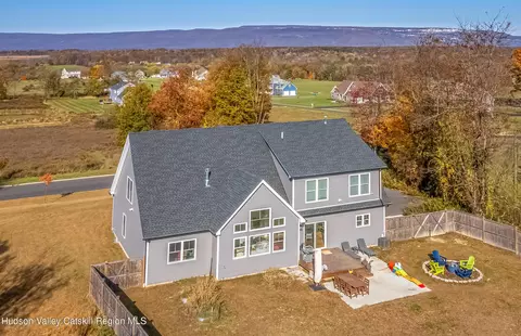 View/Area - 110 Mulford Dr, Wallkill, NY 12589 photo 2 of 3