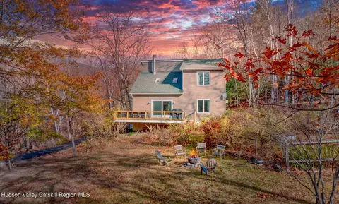 54 Hillside Dr, West Shokan, NY 12494