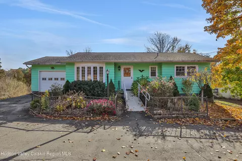 181 Glen St, Kingston, NY 12401