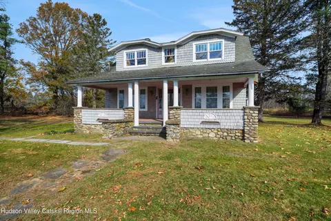 70 Schoonmaker Ln, Stone Ridge, NY 12484