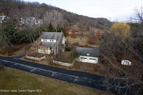 17 Patterson Rd, West Camp, NY 12490