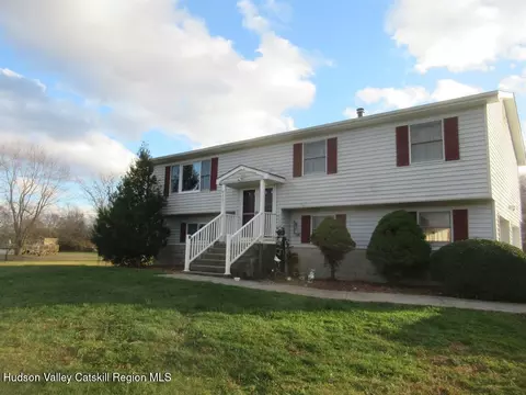 22 River Glen Rd, Wallkill, NY 12589 photo 7