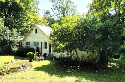 2411 Glasco Tpke, Woodstock, NY 12498