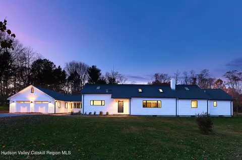 517 Primrose Hill Rd, Rhinebeck, NY 12572