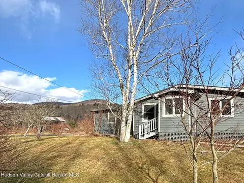 618 Wittenberg Rd, Mount Tremper, NY 12457