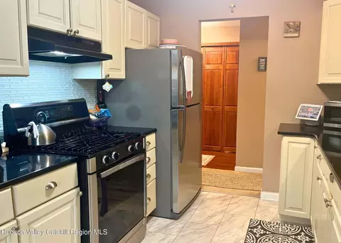 3 Hook Rd #56B, Poughkeepsie, NY 12601 photo 8