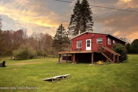 887 Lower Dingle Hill Rd, Andes, NY 13731