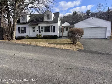 332 Fourth Ave, Kingston, NY 12401