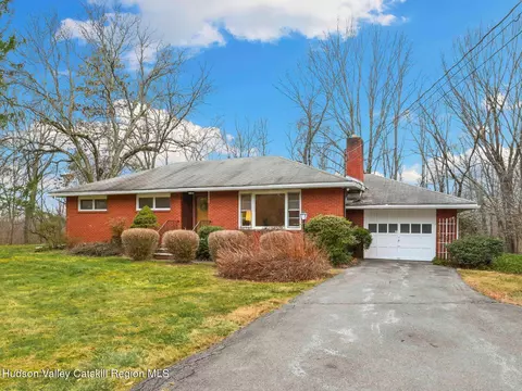 217 N Putt Corners Rd, New Paltz, NY 12561