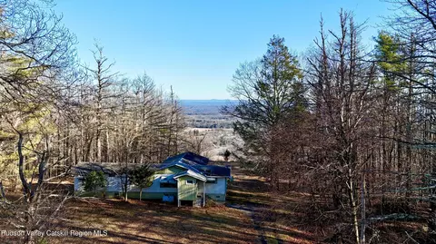 157 Mt Airy Rd, Saugerties, NY 12477
