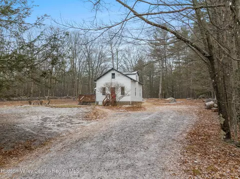 284 Sheldon Hill Rd, Olivebridge, NY 12461
