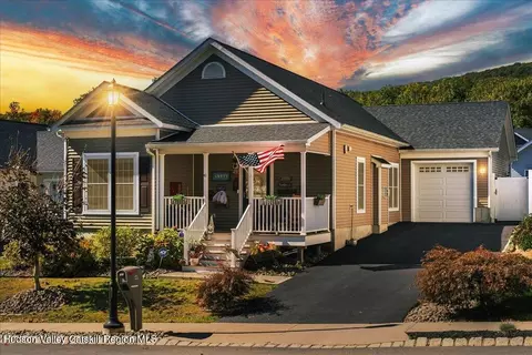 41 Vista Dr, Highland, NY 12528