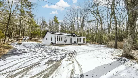 365 Hommelville Rd, Saugerties, NY 12477