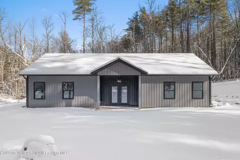 59 Sidney St, Kerhonkson, NY 12446