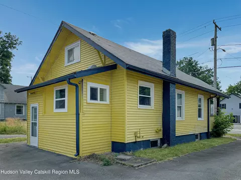 Exterior - 77 Maple Ave, Catskill, NY 12414 photo 1 of 2