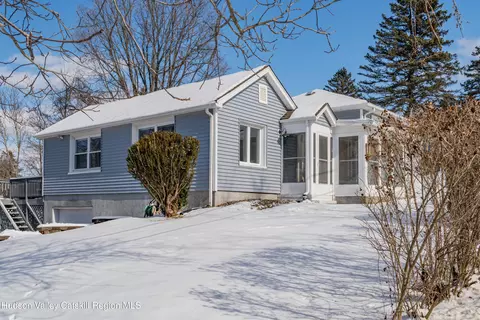 23 Ridge Rd, Marlboro, NY 12542