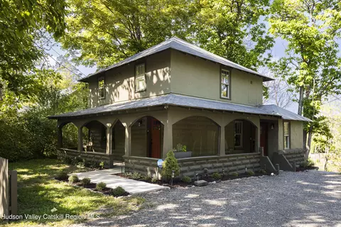 106 Samsonville Rd, Kerhonkson, NY 12446