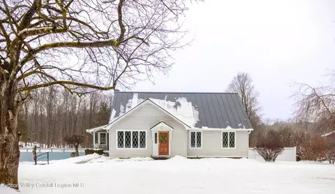 75 W Pine Road Rd, Staatsburg, NY 12580