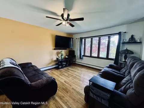 Living - 322 Plattekill Ardonia Rd, Wallkill, NY 12589 photo 1 of 1