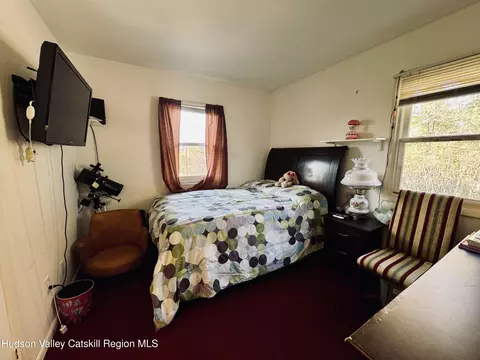 Bedroom - 322 Plattekill Ardonia Rd, Wallkill, NY 12589 photo 2 of 4