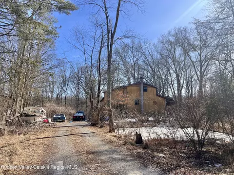 2439 Bruynswick Rd, Wallkill, NY 12589