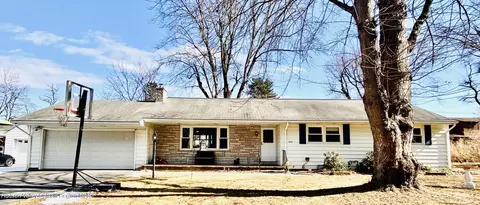 1018 Pine Place Pl, Kingston, NY 12401