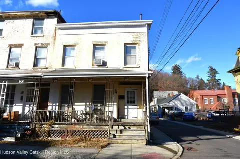 21 Rogers St, Kingston, NY 12401