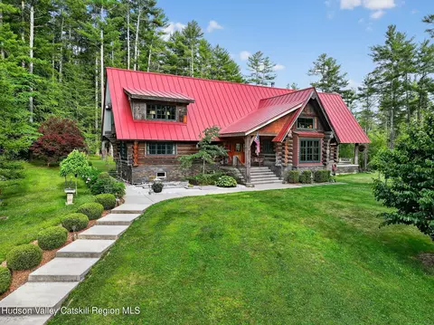 137 Kennedy Ln, East Durham, NY 12423