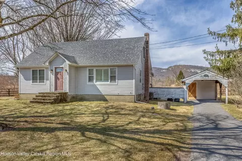245 Springtown Rd, New Paltz, NY 12561