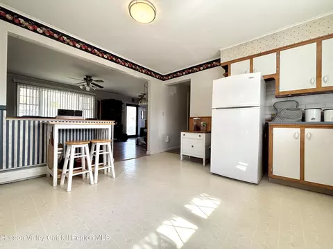 6 Maple St, Catskill, NY 12414 photo 5