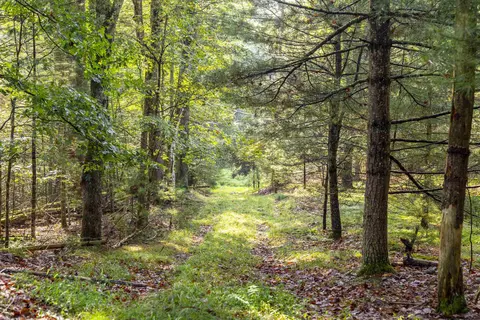 000 Pine Grove Rd, Kerhonkson, NY 12446