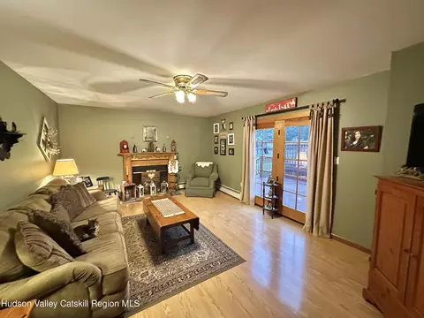 90 River Glen Rd, Wallkill, NY 12589 photo 16