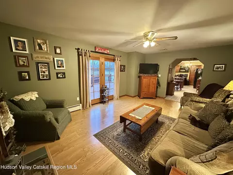 90 River Glen Rd, Wallkill, NY 12589 photo 15