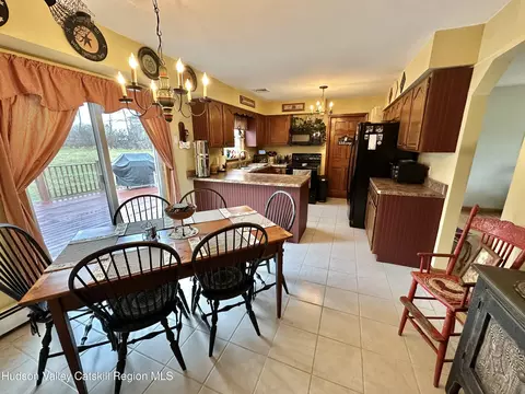 90 River Glen Rd, Wallkill, NY 12589 photo 9