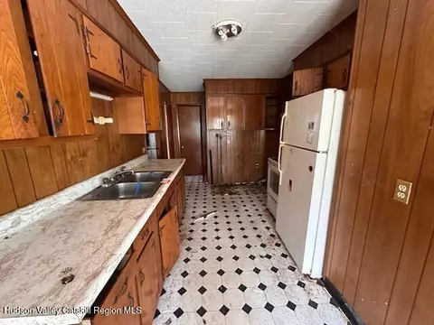 Kitchen - 276 Silver Spur Rd E, Cairo, NY 12413 photo 1 of 1